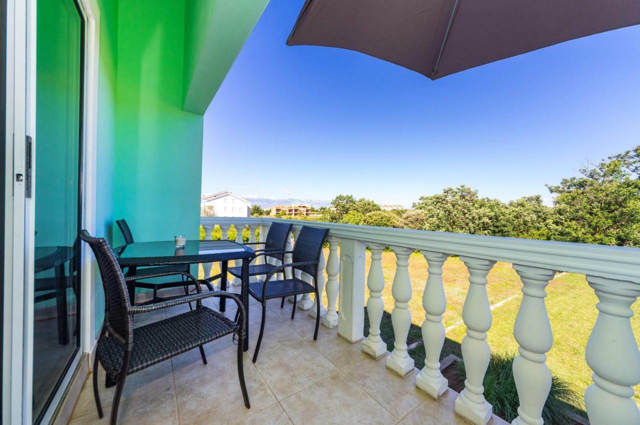 Apartments Vesna Затон Екстер'єр фото